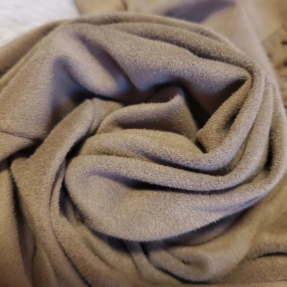 MAX STUDIO Boho-Chic 70s Cut-out Flare Sleeve V-neck Faux Suede Festival Dress - Picture 10 of 14